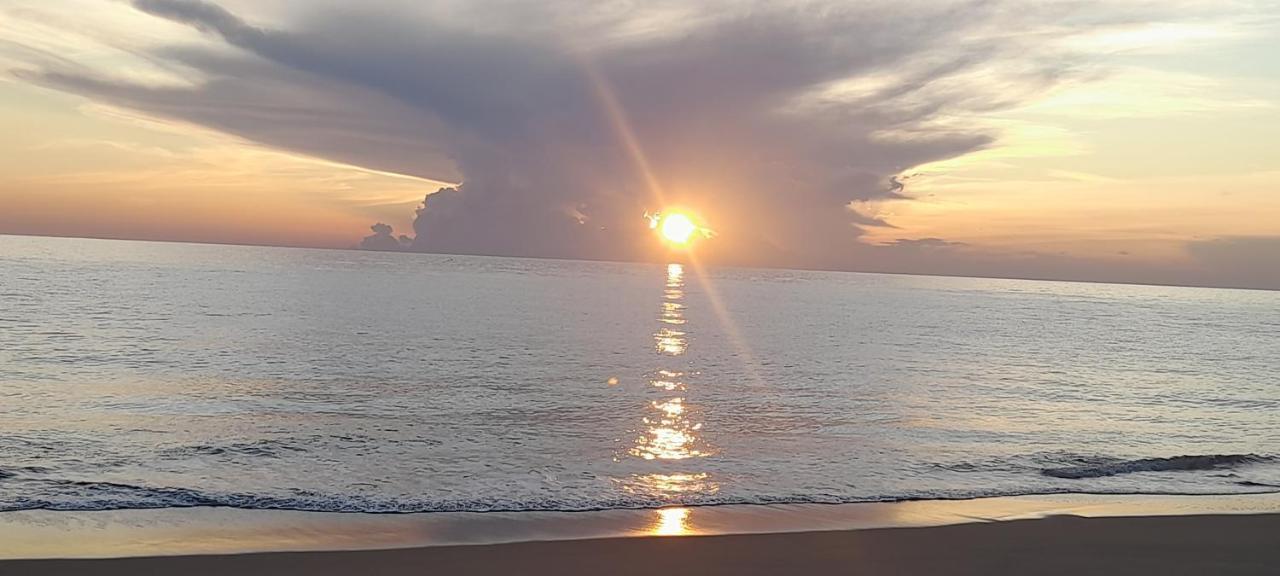 Kunam Beach Rest Inn Batticaloa Εξωτερικό φωτογραφία