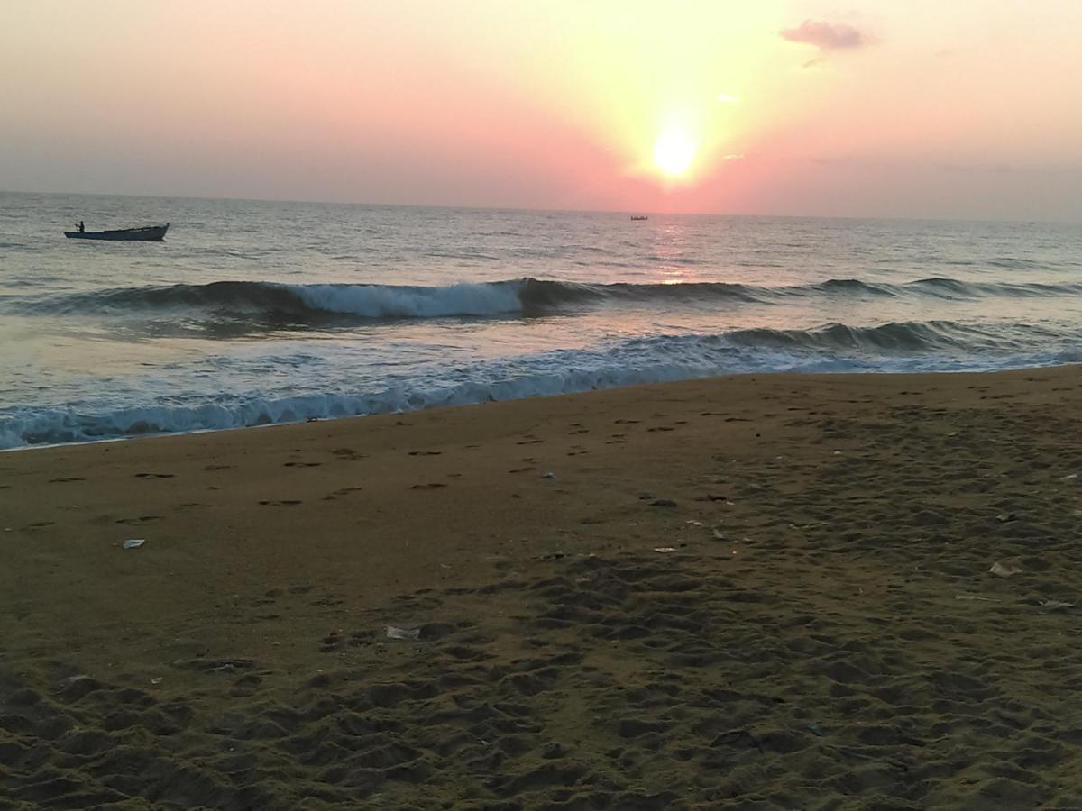 Kunam Beach Rest Inn Batticaloa Εξωτερικό φωτογραφία